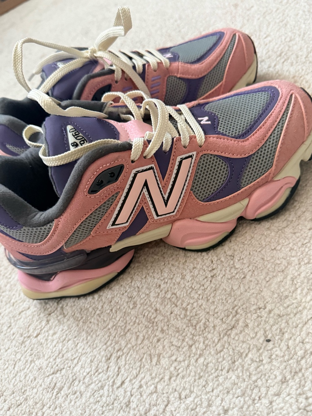 NEW BALANCE 9060